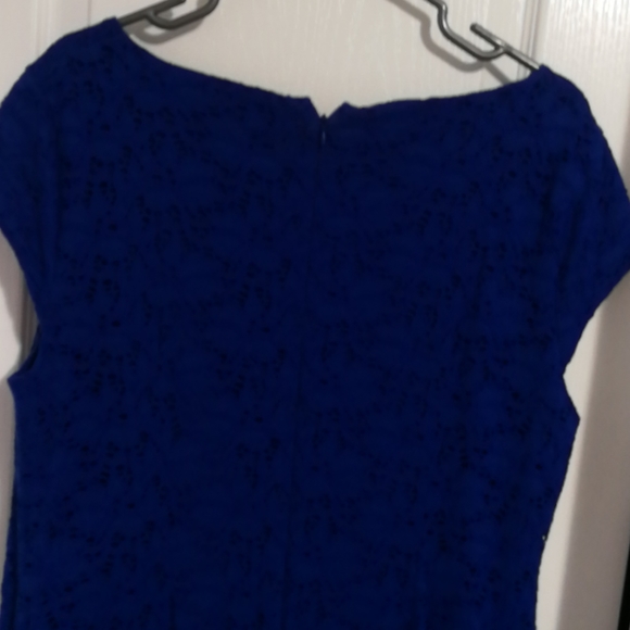 Dress - Picture 4 of 4